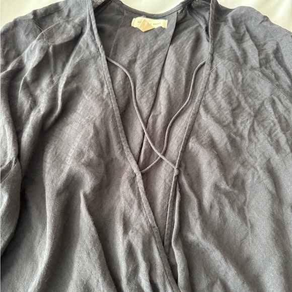 Silence + Noise Black Blouse - Picture 3 of 4